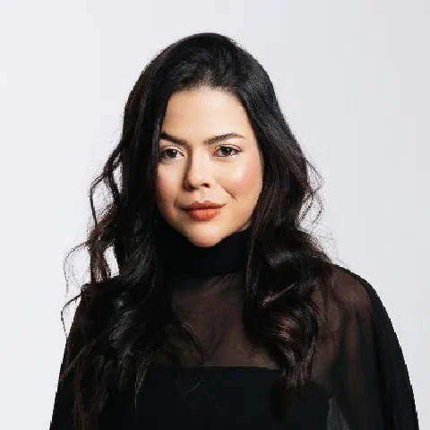 Cecília Veloso